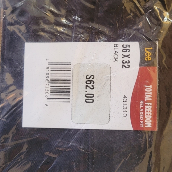 Lee relaxfit NWT black pants - Picture 5 of 7